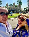 Miliardář Richard Chlad s modelkou Liou Kees.