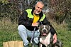 Nyní Blade váží 35 kilo a Jiří Švihálek mu přinesl dobroty.